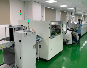 Jalur produksi SMT