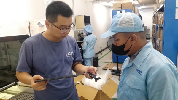 Dukungan teknis global TIK untuk EMS dengan mesin depaneling di Indonesia