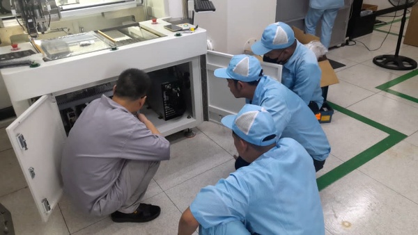 Mesin Depaneling TIK di Indonesia