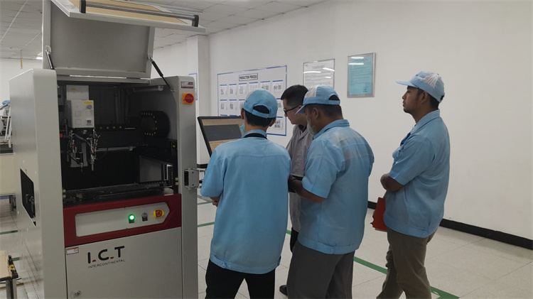 Dukungan Teknis Global ICT untuk Oven Refolw Khusus di Malaysia (5)
