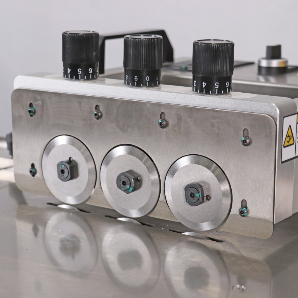 TIK-MLS1200 | Pemisah LED Multi Bilah 