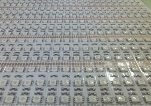Pemasangan chip LED
