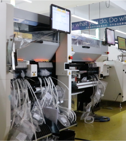 TIK | Mesin Pick and Place JUKI 6 Kepala Mesin Chip Mounter SMT PBC LED Berkecepatan Tinggi